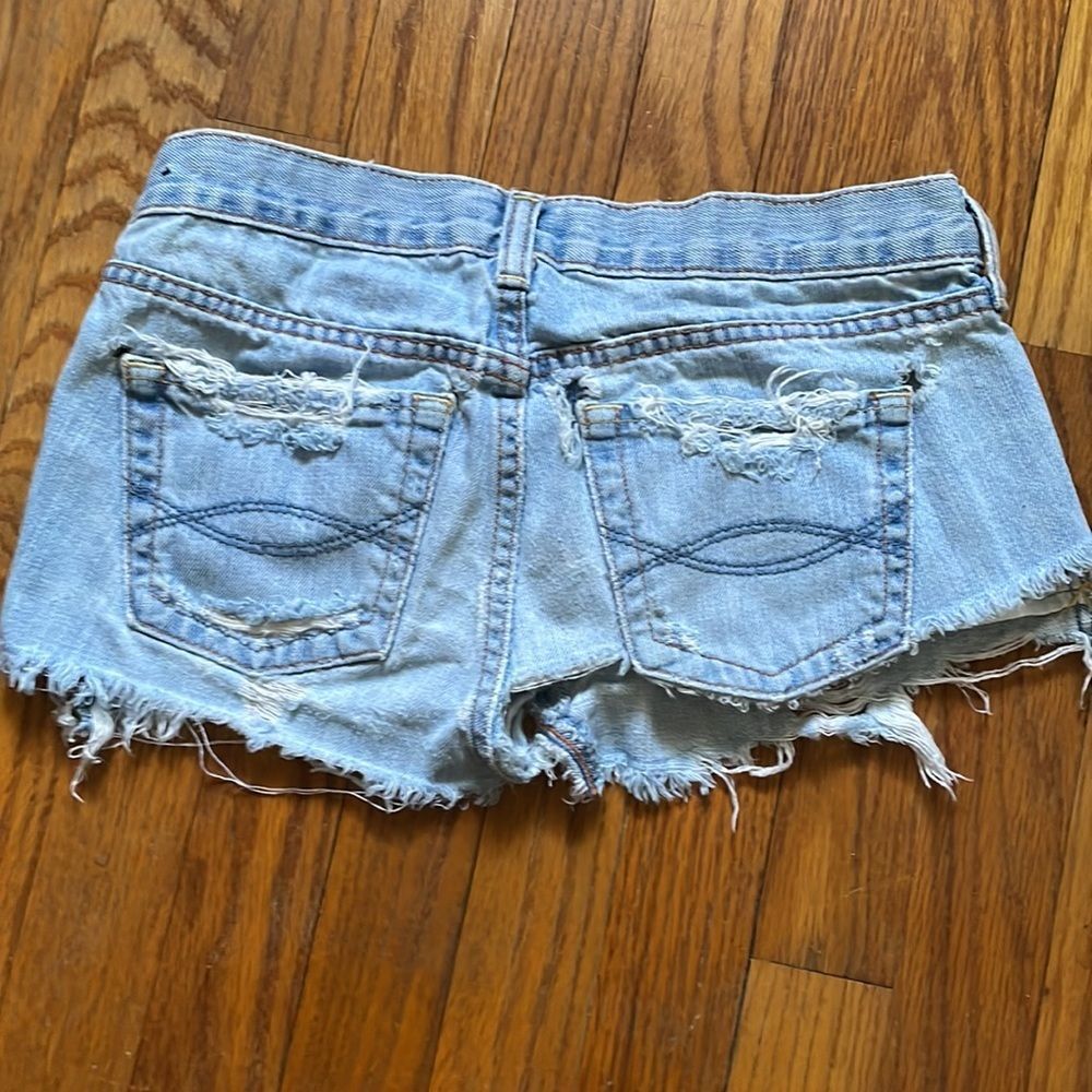 Abercrombie & Fitch Vintage ripped shorts ♥️ - Picture 2 of 7